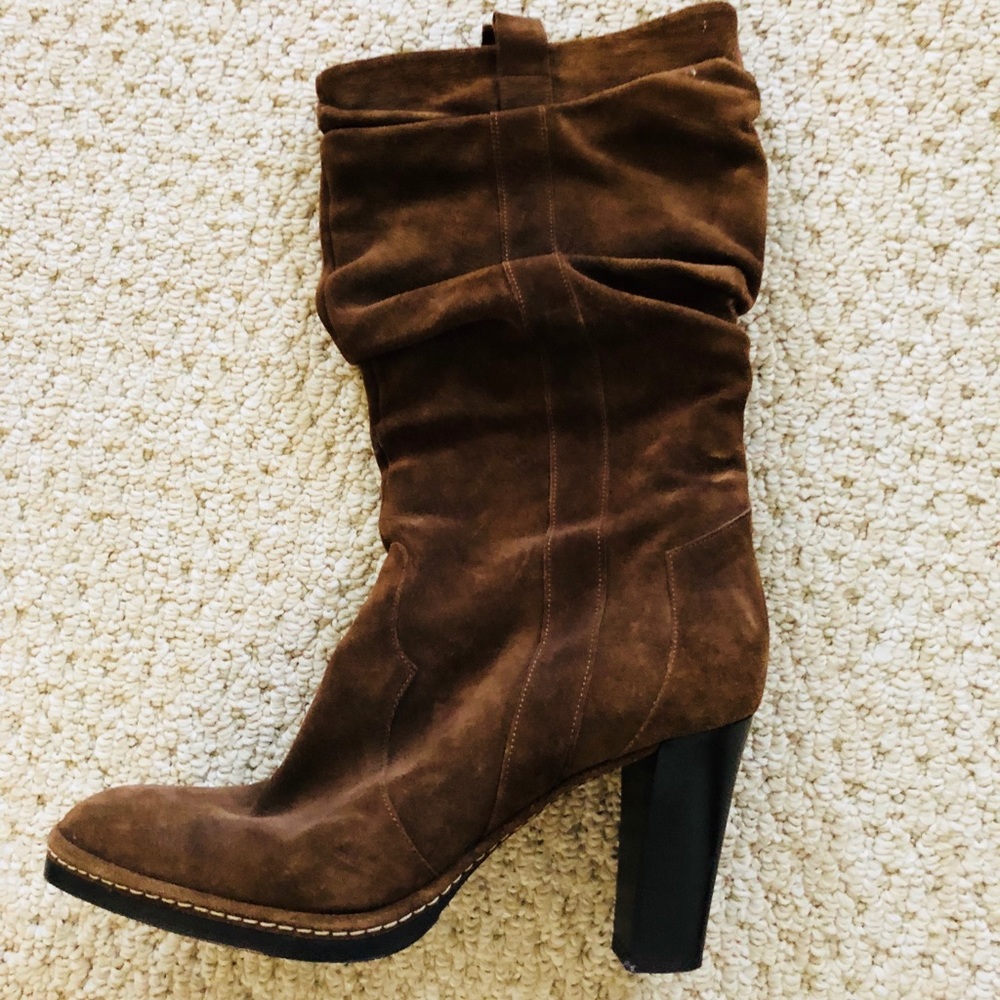 Via Spiga suede boot